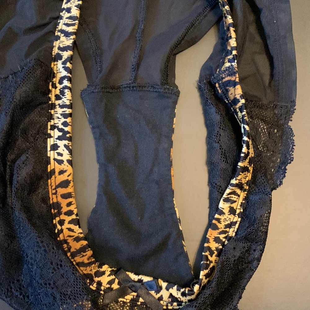 Victoria Secret panties - Picture 5 of 5
